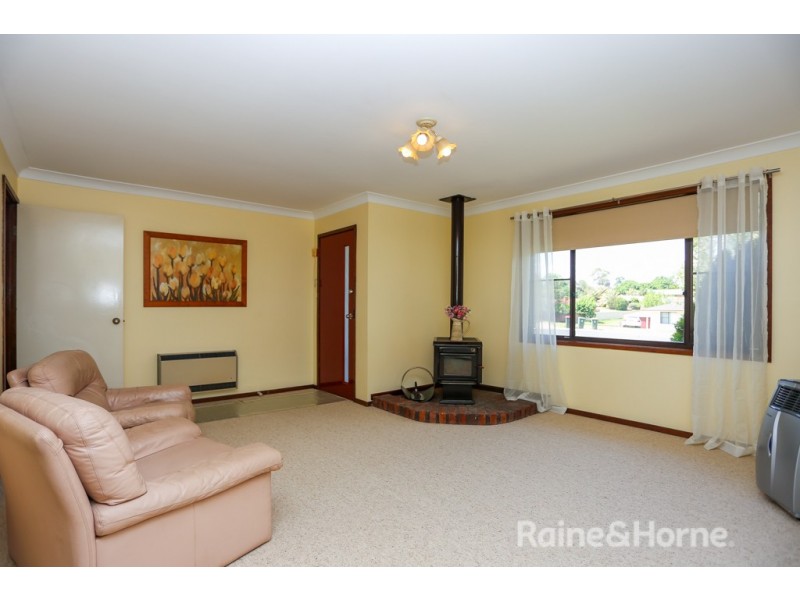 7 Trumper Place, Windradyne NSW 2795