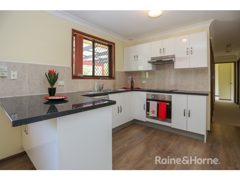 7 Trumper Place, Windradyne NSW 2795