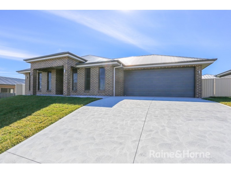 68 Wentworth Drive, Kelso NSW 2795