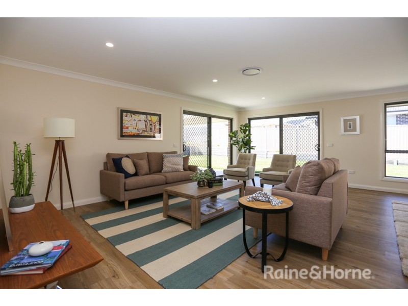 68 Wentworth Drive, Kelso NSW 2795