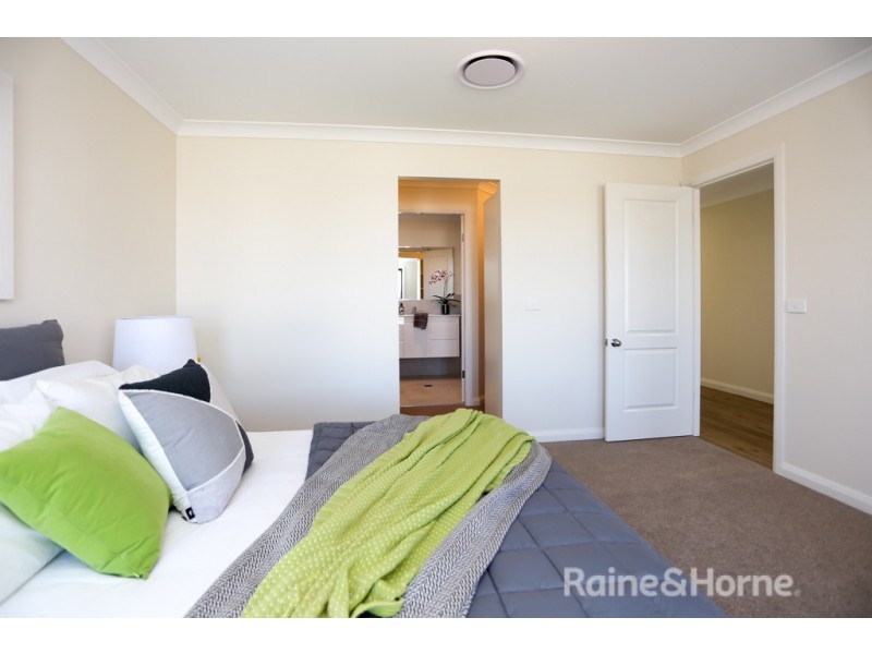 68 Wentworth Drive, Kelso NSW 2795