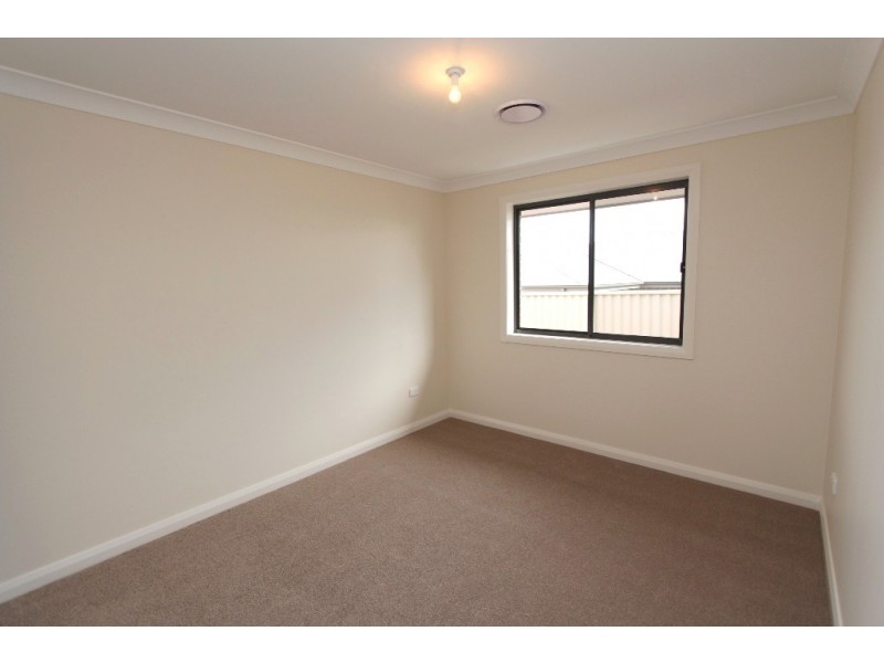 68 Wentworth Drive, Kelso NSW 2795