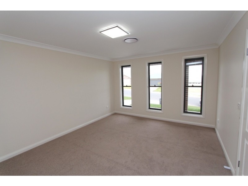 68 Wentworth Drive, Kelso NSW 2795