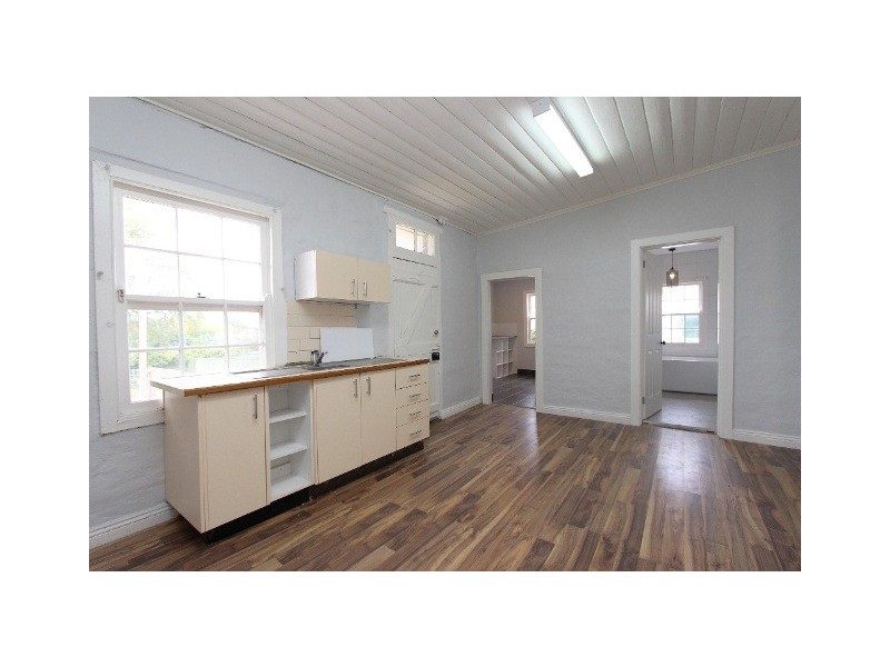 25 Brilliant St, Bathurst NSW 2795