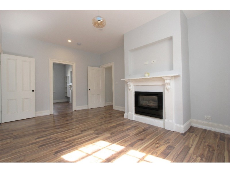 25 Brilliant St, Bathurst NSW 2795