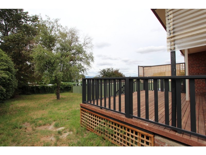 25 Brilliant St, Bathurst NSW 2795