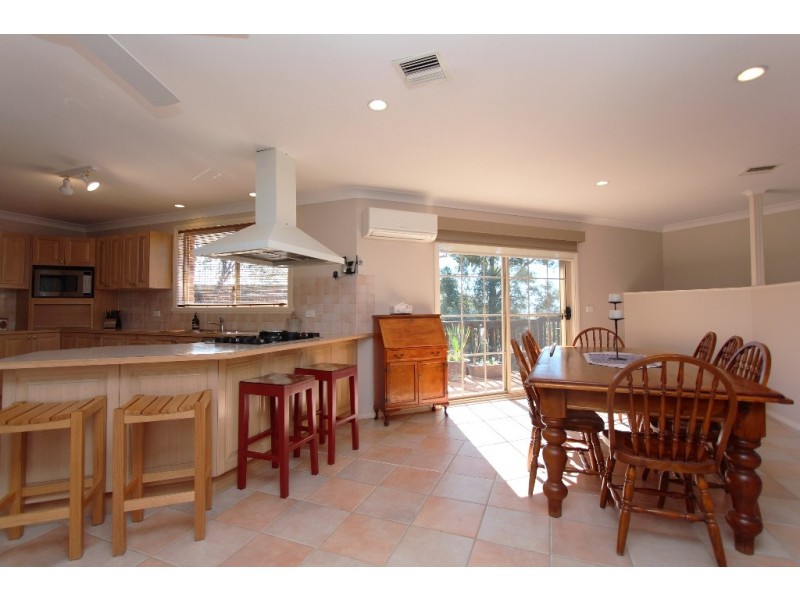 387 Russell Street, Bathurst NSW 2795