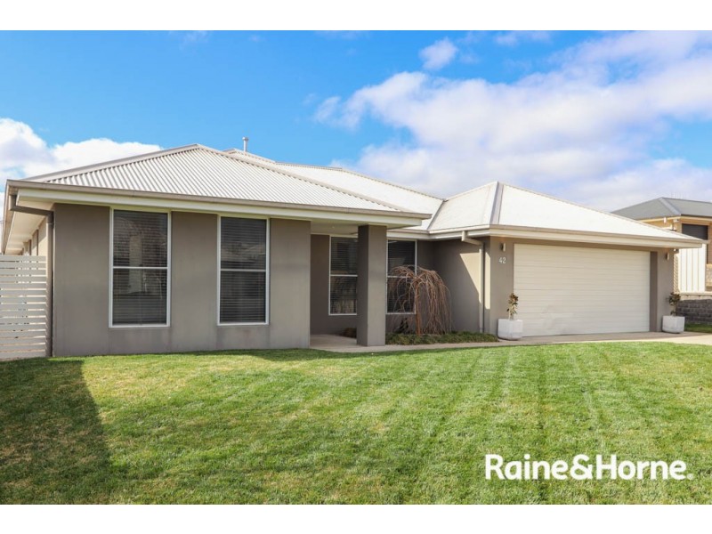 42 Cheviot Drive, Kelso NSW 2795
