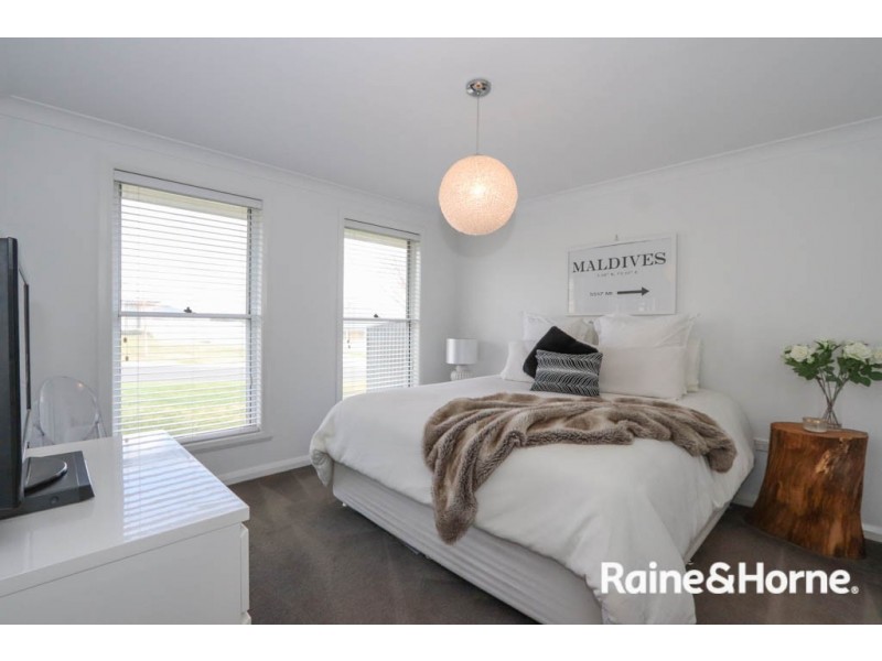 42 Cheviot Drive, Kelso NSW 2795
