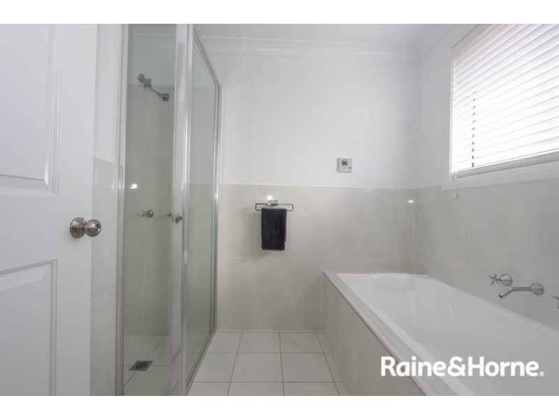42 Cheviot Drive, Kelso NSW 2795