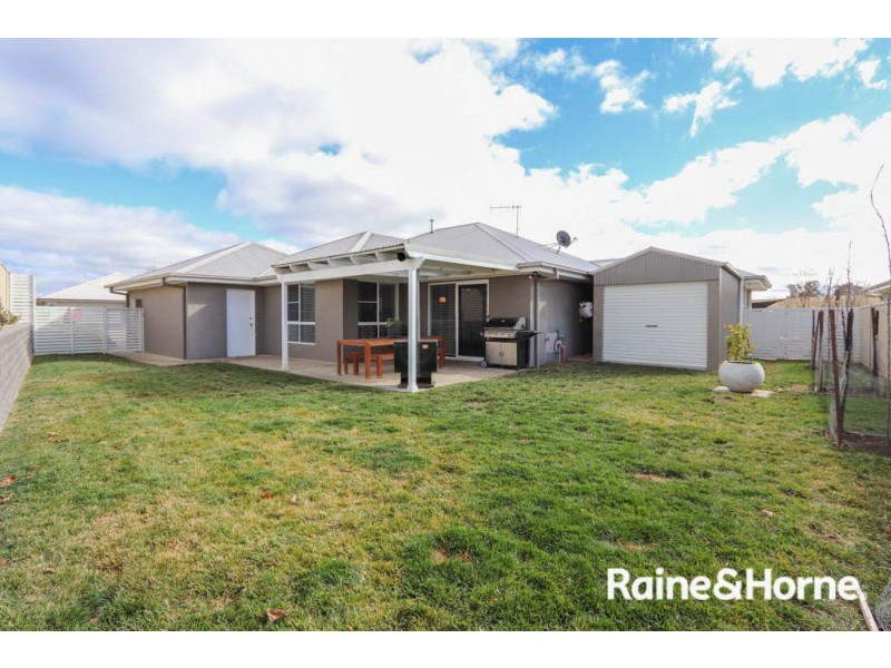 42 Cheviot Drive, Kelso NSW 2795