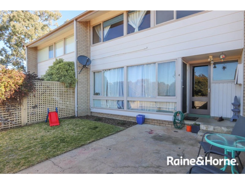 4 Middlemiss Place, Windradyne NSW 2795
