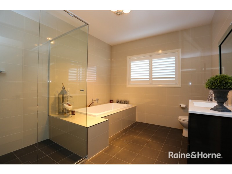 1 Miller Street, Windradyne NSW 2795