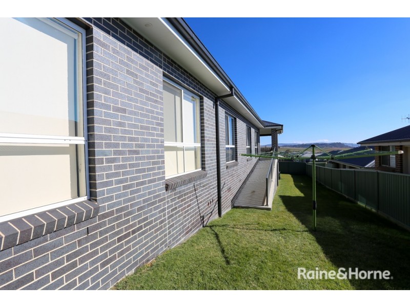 1 Miller Street, Windradyne NSW 2795