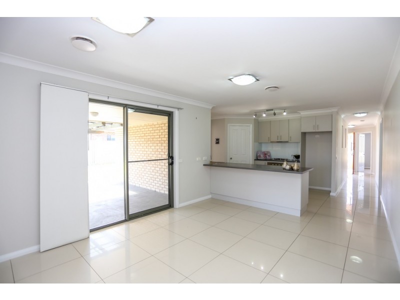 56 Emerald Drive, Kelso NSW 2795