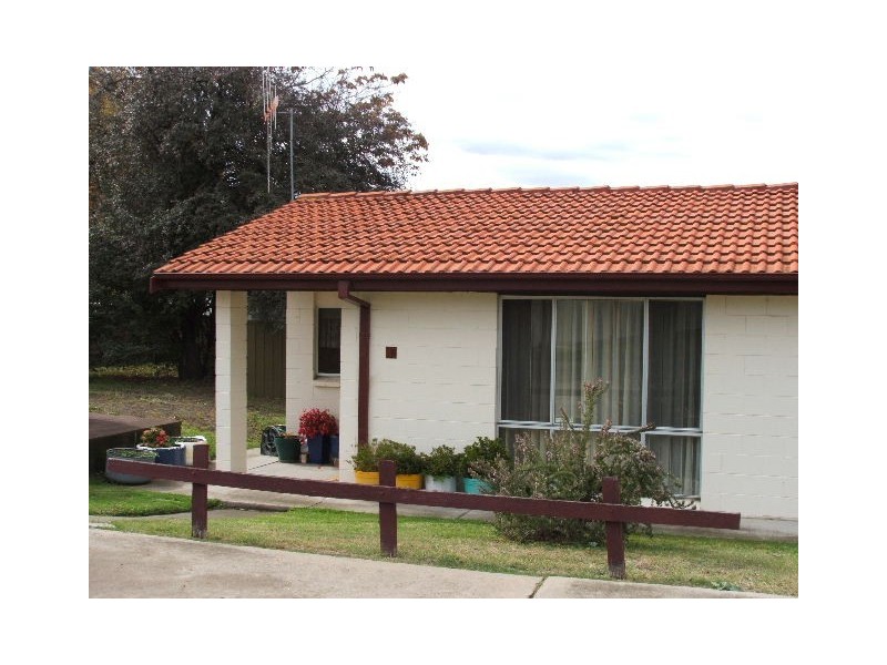 14/99  Rankin St, Bathurst NSW 2795