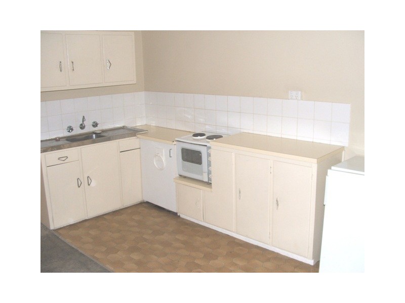 9/62 George St, Bathurst NSW 2795