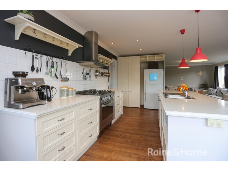 37 Cheviot Drive, Kelso NSW 2795