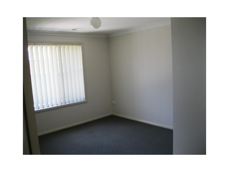 4   Freeman, Bathurst NSW 2795