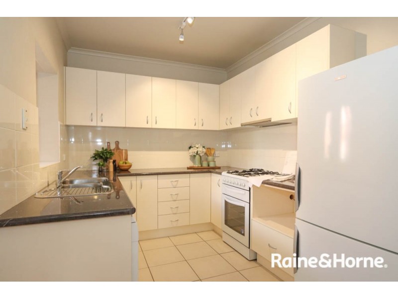 178 Piper Street, Bathurst NSW 2795