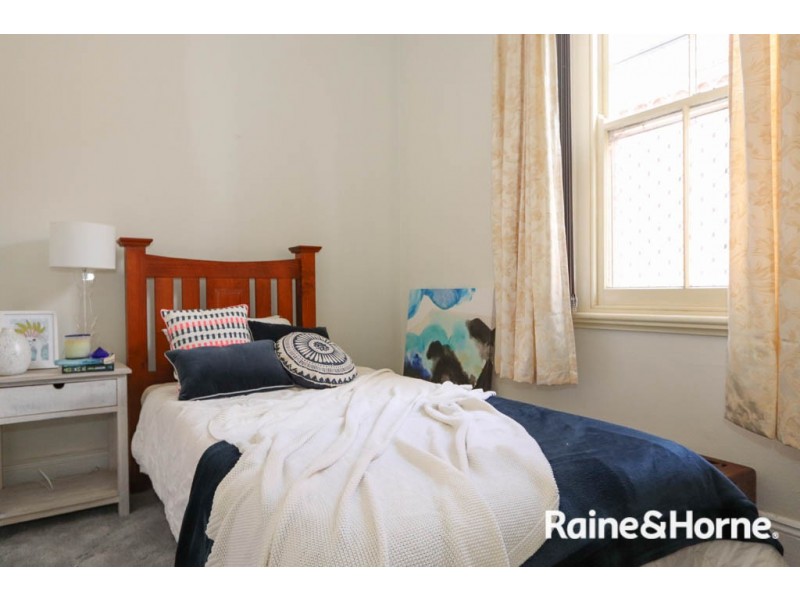 176 Piper Street, Bathurst NSW 2795