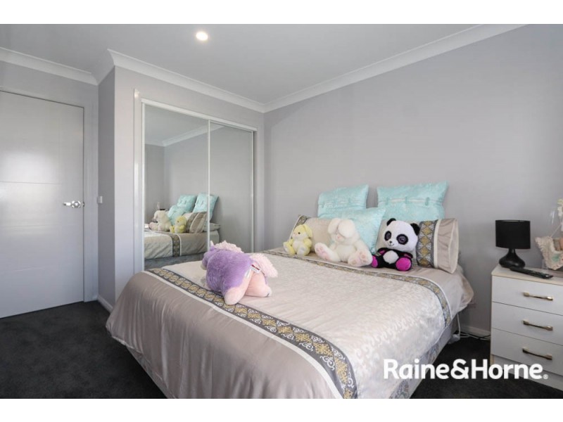 11 Keane Drive, Kelso NSW 2795