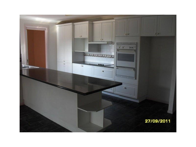 6 Sherman Pl, Bathurst NSW 2795