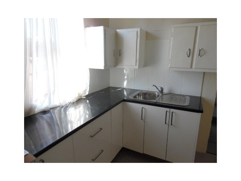 3/216  Russell, Bathurst NSW 2795