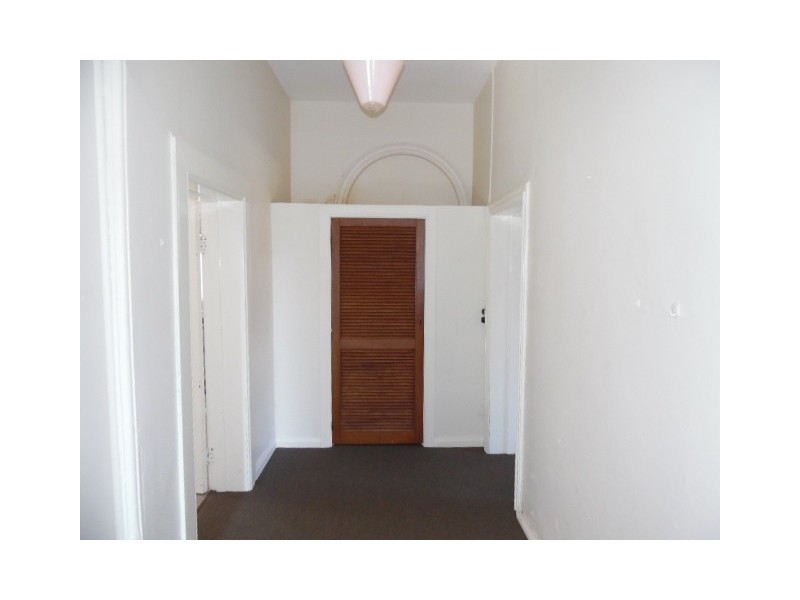 3/216  Russell, Bathurst NSW 2795