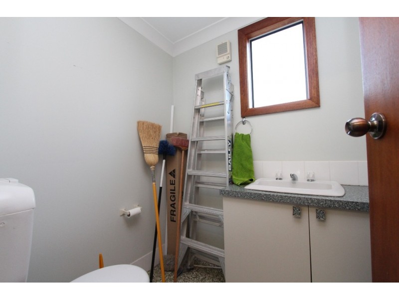 10 Esrom Street, West Bathurst NSW 2795