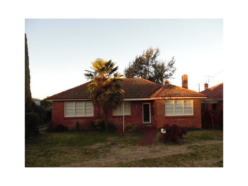 79 Brilliant St, Bathurst NSW 2795