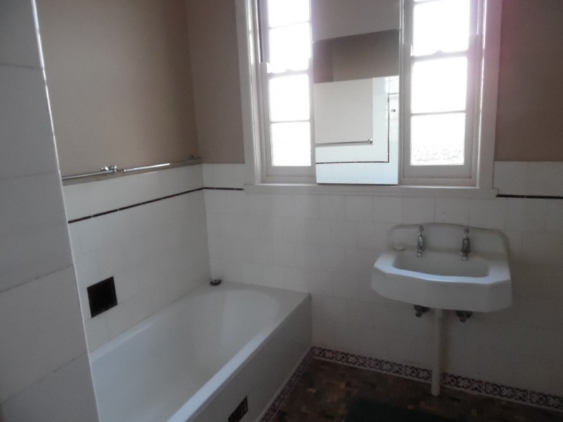 79 Brilliant St, Bathurst NSW 2795