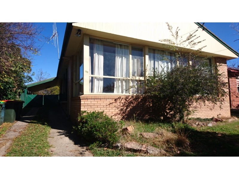 196 Brilliant St, Bathurst NSW 2795