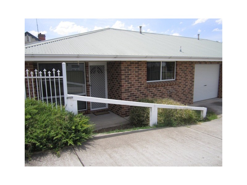 1/307 Howick St, Bathurst NSW 2795