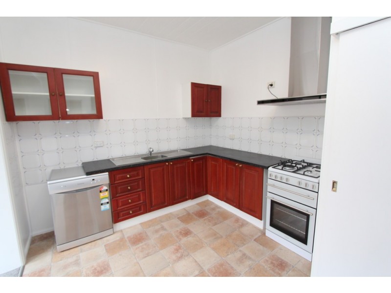 138 Lambert St, Bathurst NSW 2795