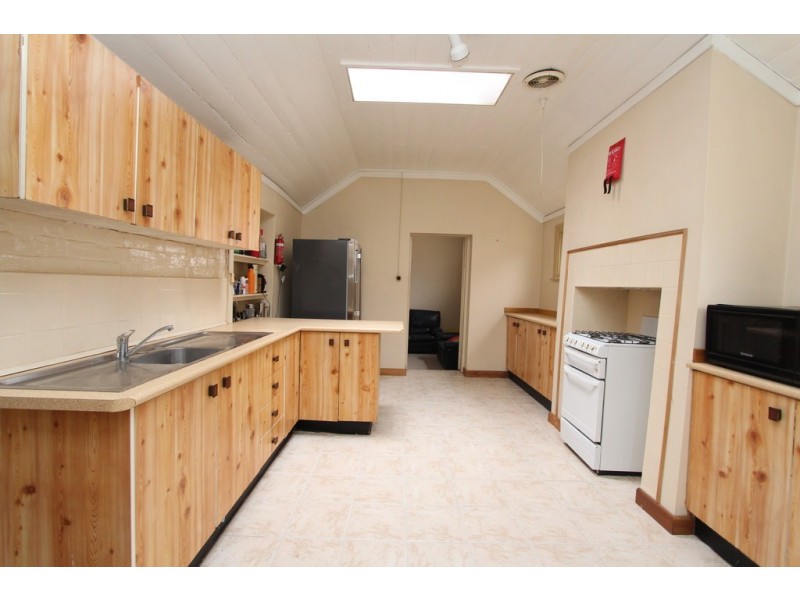 202 Durham Street, Bathurst NSW 2795