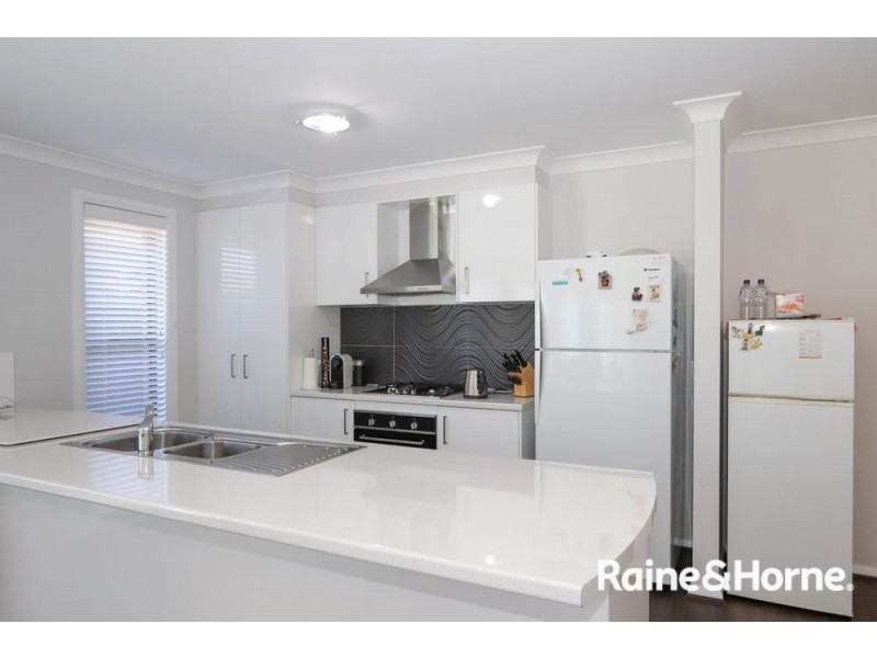 10 Grimes Street, Windradyne NSW 2795