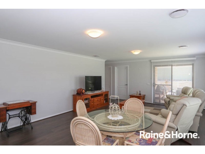 10 Grimes Street, Windradyne NSW 2795