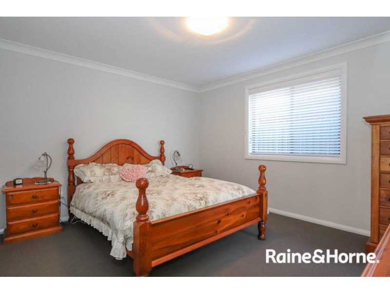 10 Grimes Street, Windradyne NSW 2795