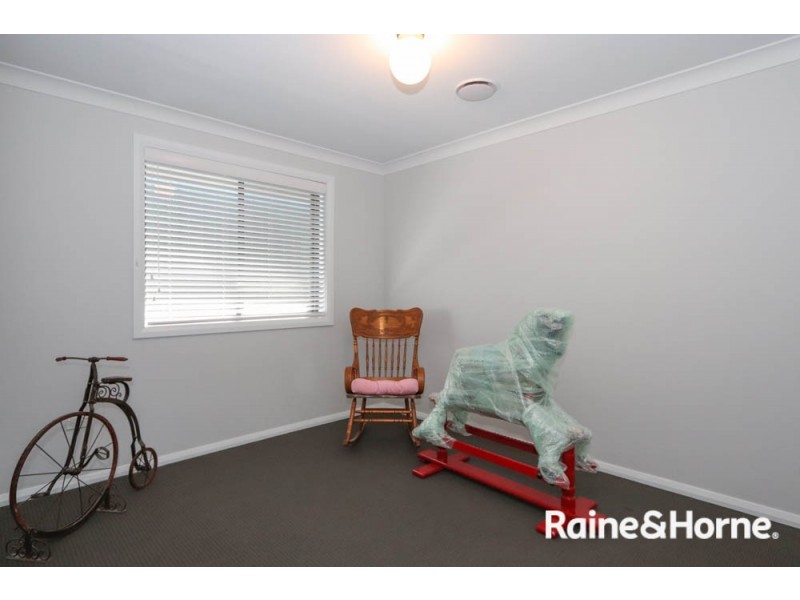 10 Grimes Street, Windradyne NSW 2795
