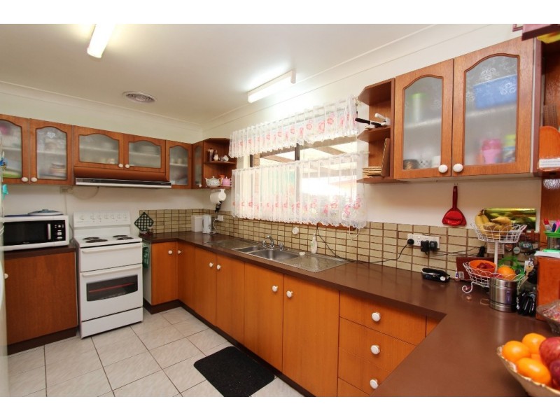 9 Bathurst Street, Perthville NSW 2795