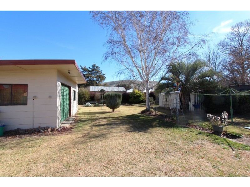 9 Bathurst Street, Perthville NSW 2795