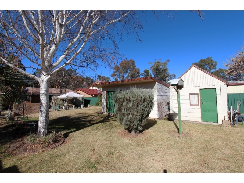 9 Bathurst Street, Perthville NSW 2795