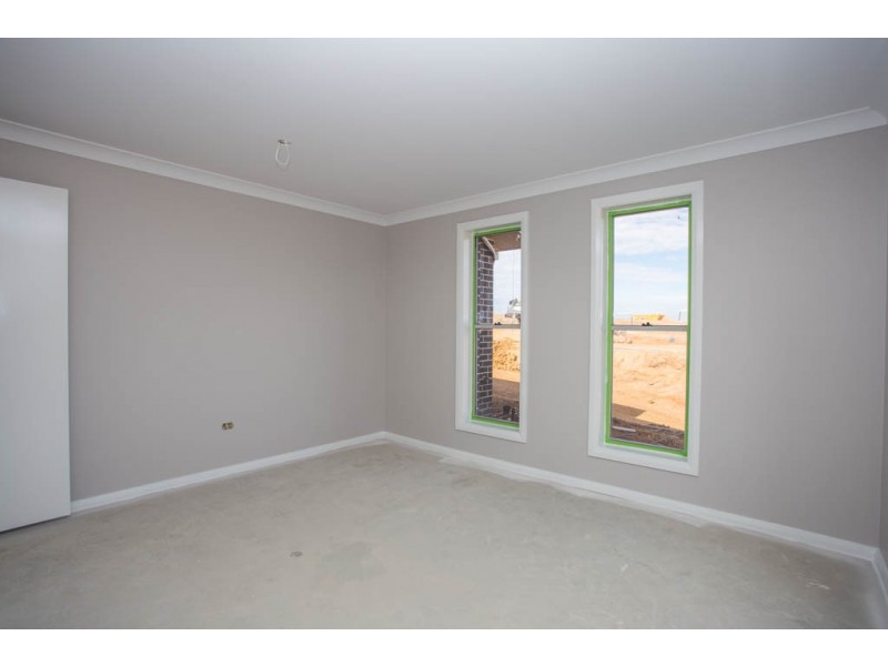 7 IGNATIUS PLACE, Kelso NSW 2795
