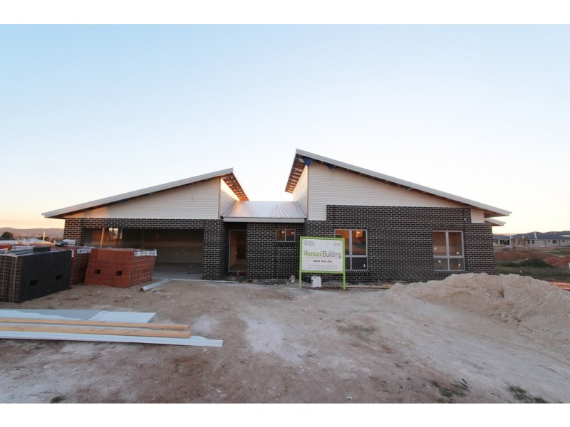 7 IGNATIUS PLACE, Kelso NSW 2795