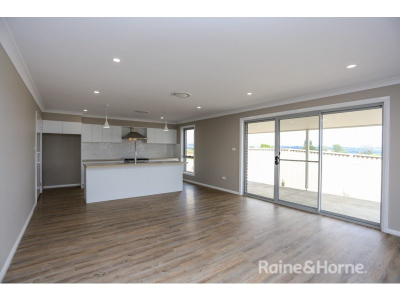 7C Ignatius Place, Kelso NSW 2795