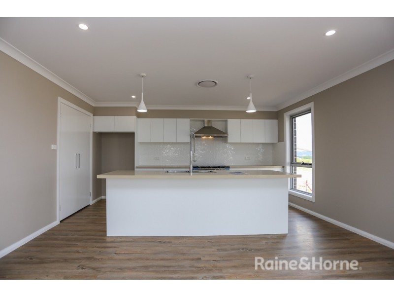 7C Ignatius Place, Kelso NSW 2795