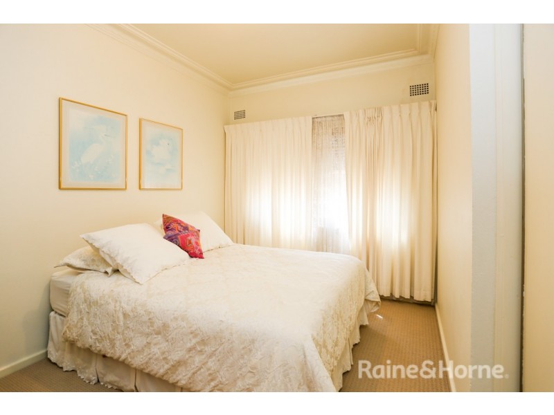 6 Rosehill Street, West Bathurst NSW 2795