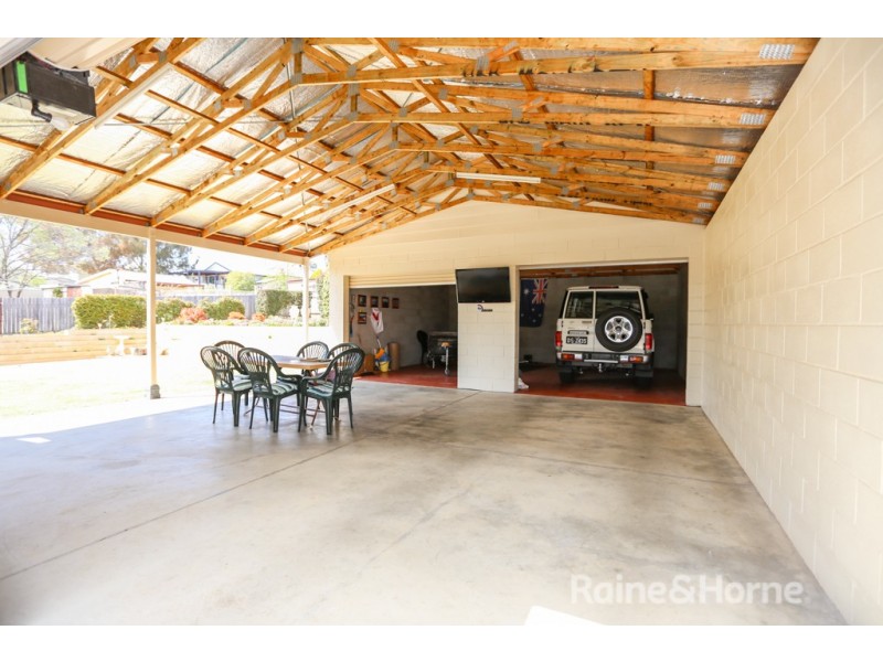 6 Rosehill Street, West Bathurst NSW 2795