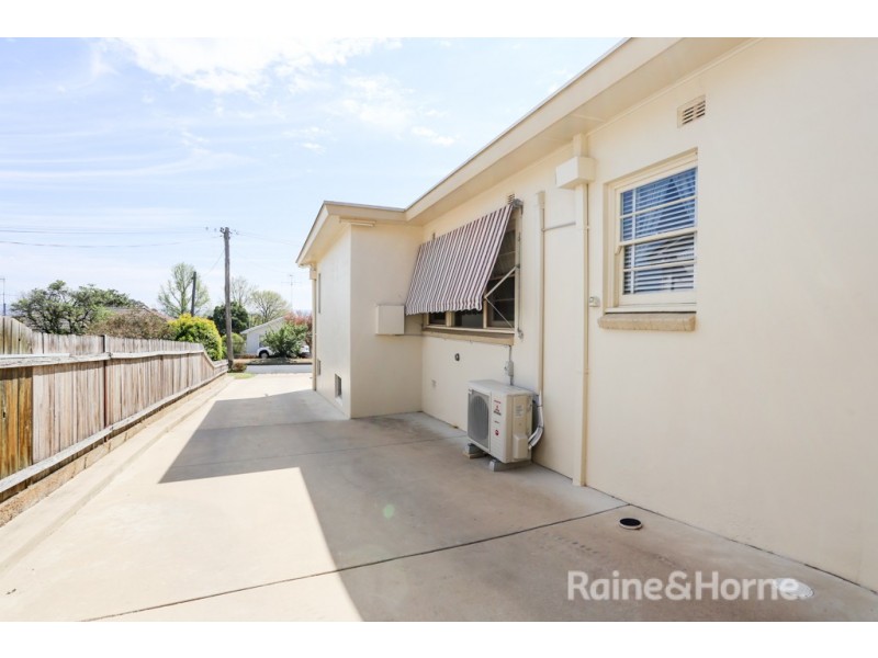 6 Rosehill Street, West Bathurst NSW 2795